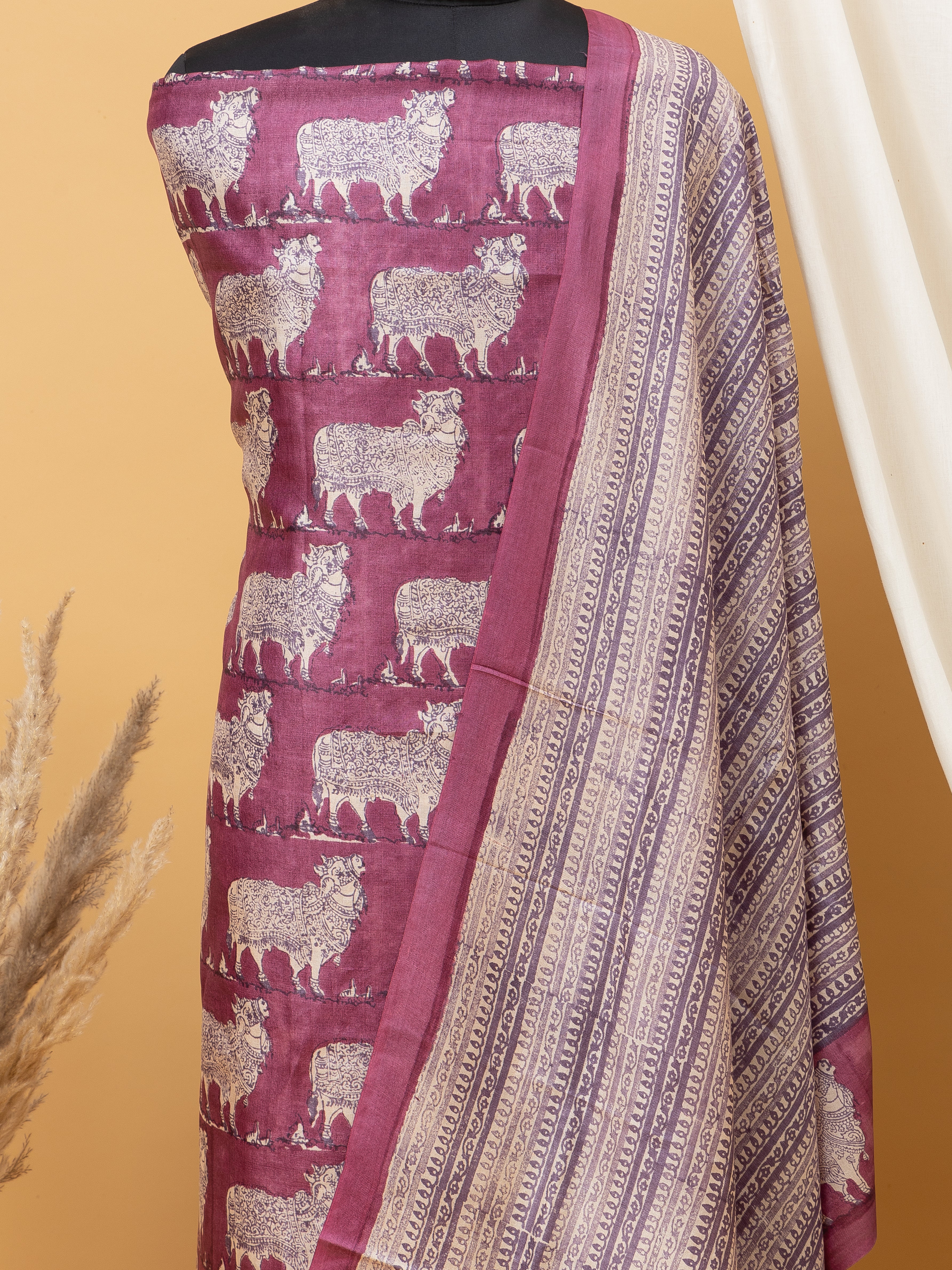 Tusser Nandi Printed Suit