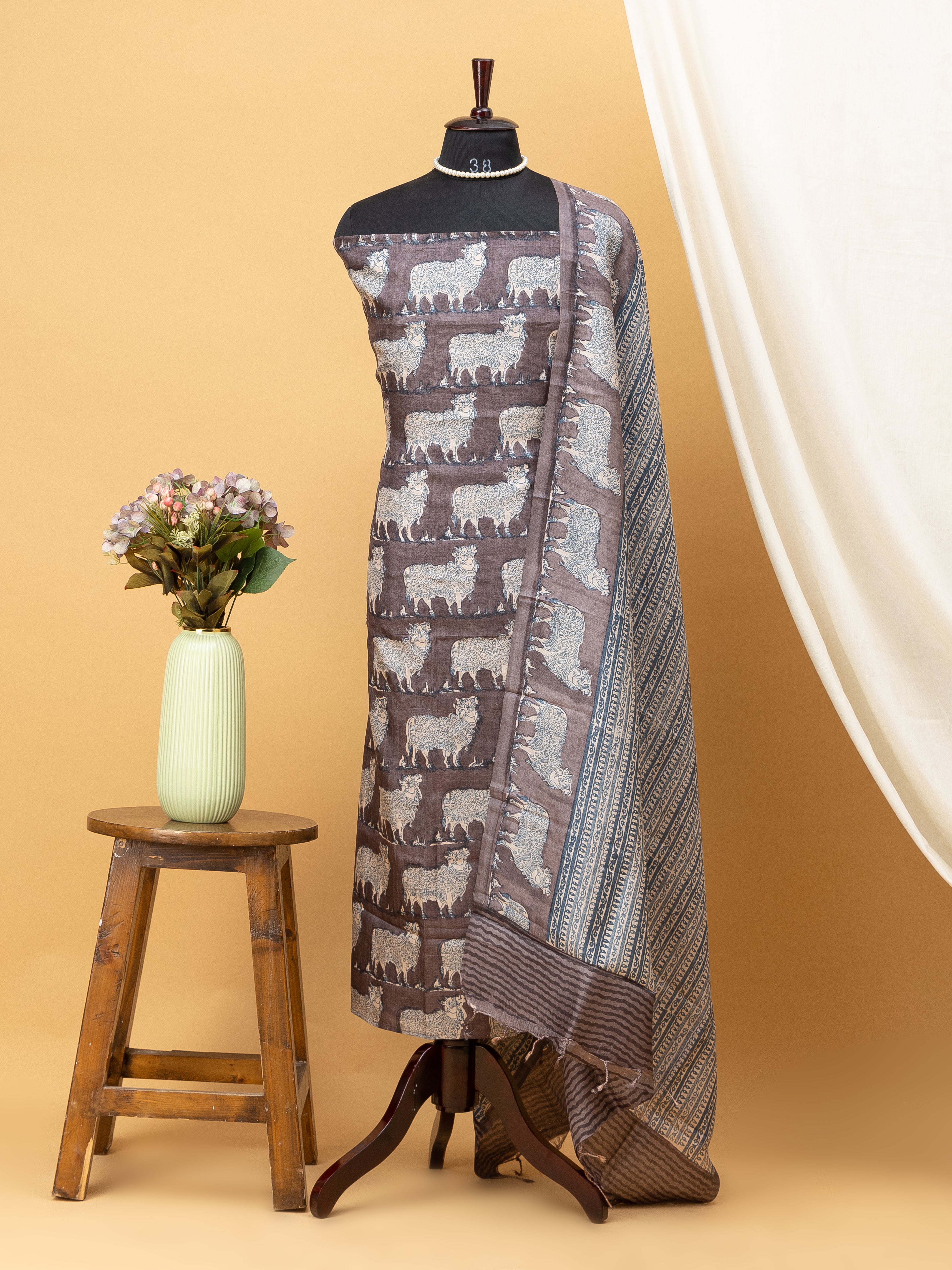Tusser Nandi Printed Suit