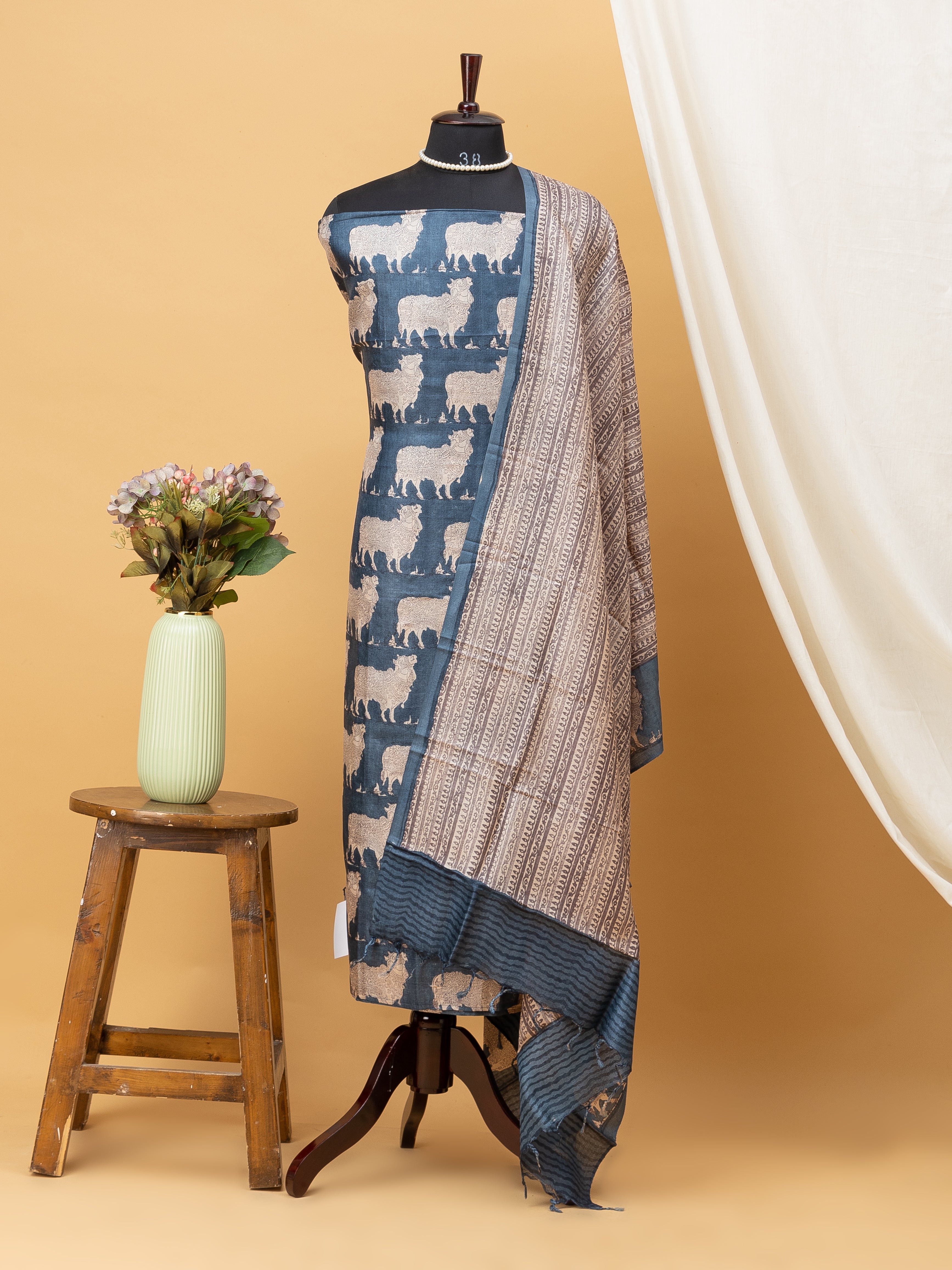 Tusser Nandi Printed Suit