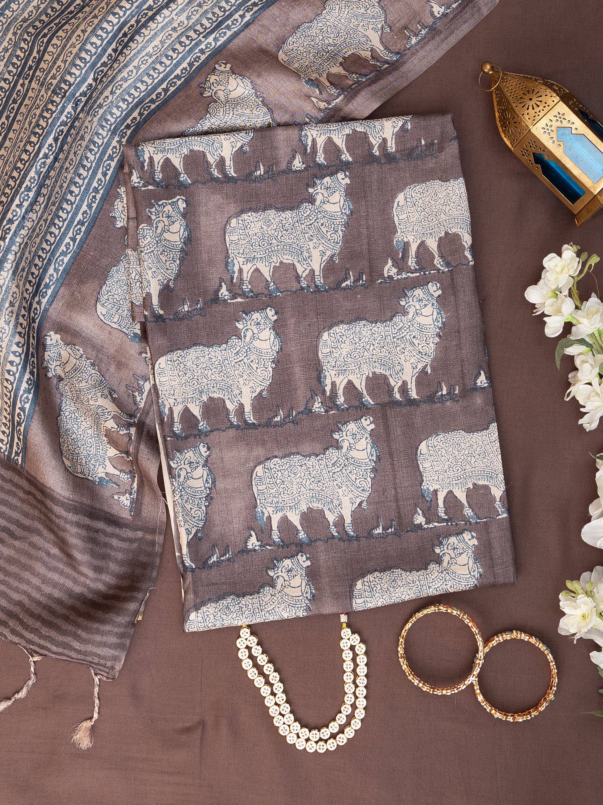 Tusser Nandi Printed Suit