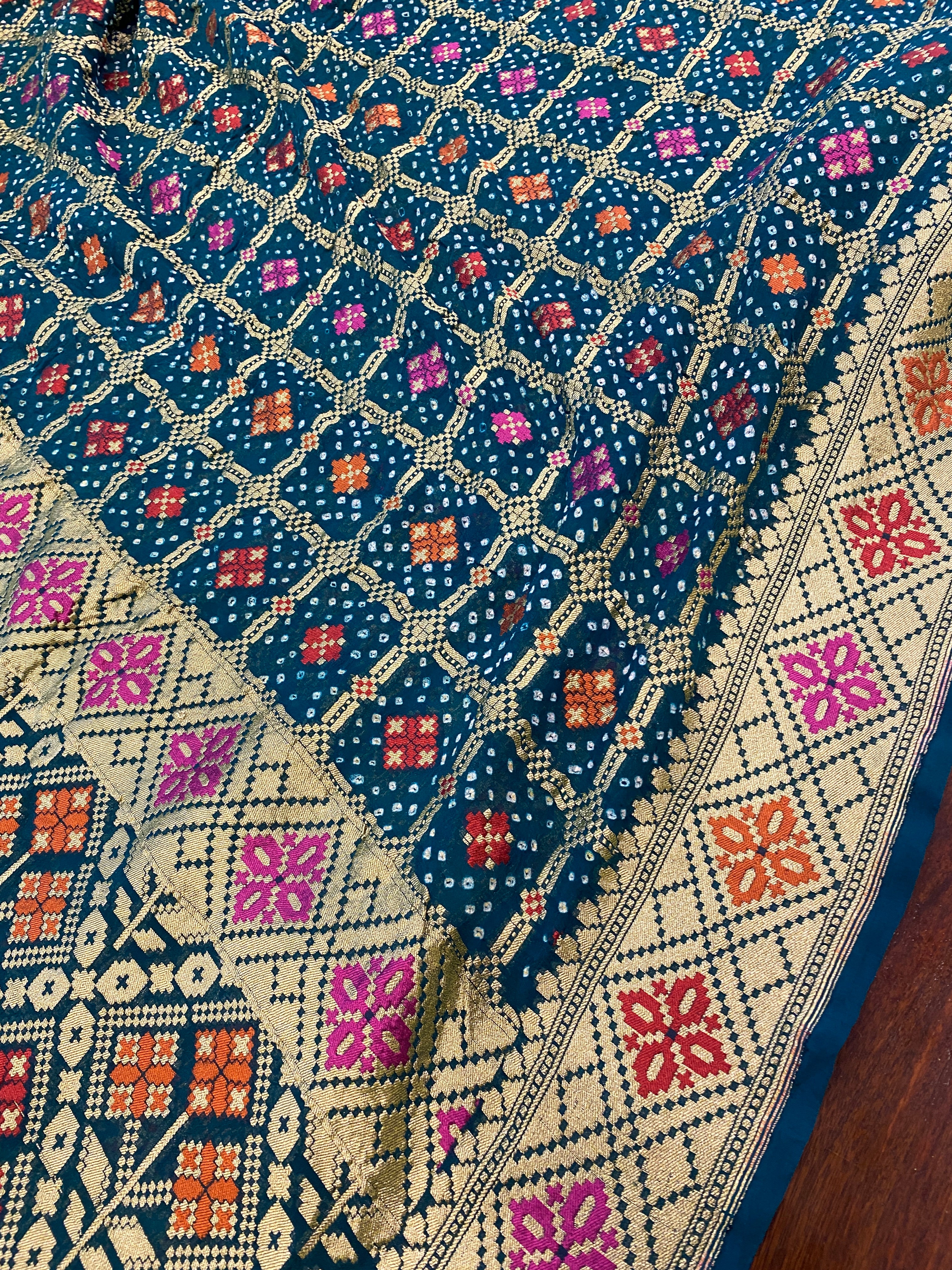 Banarasi Bandhani saree