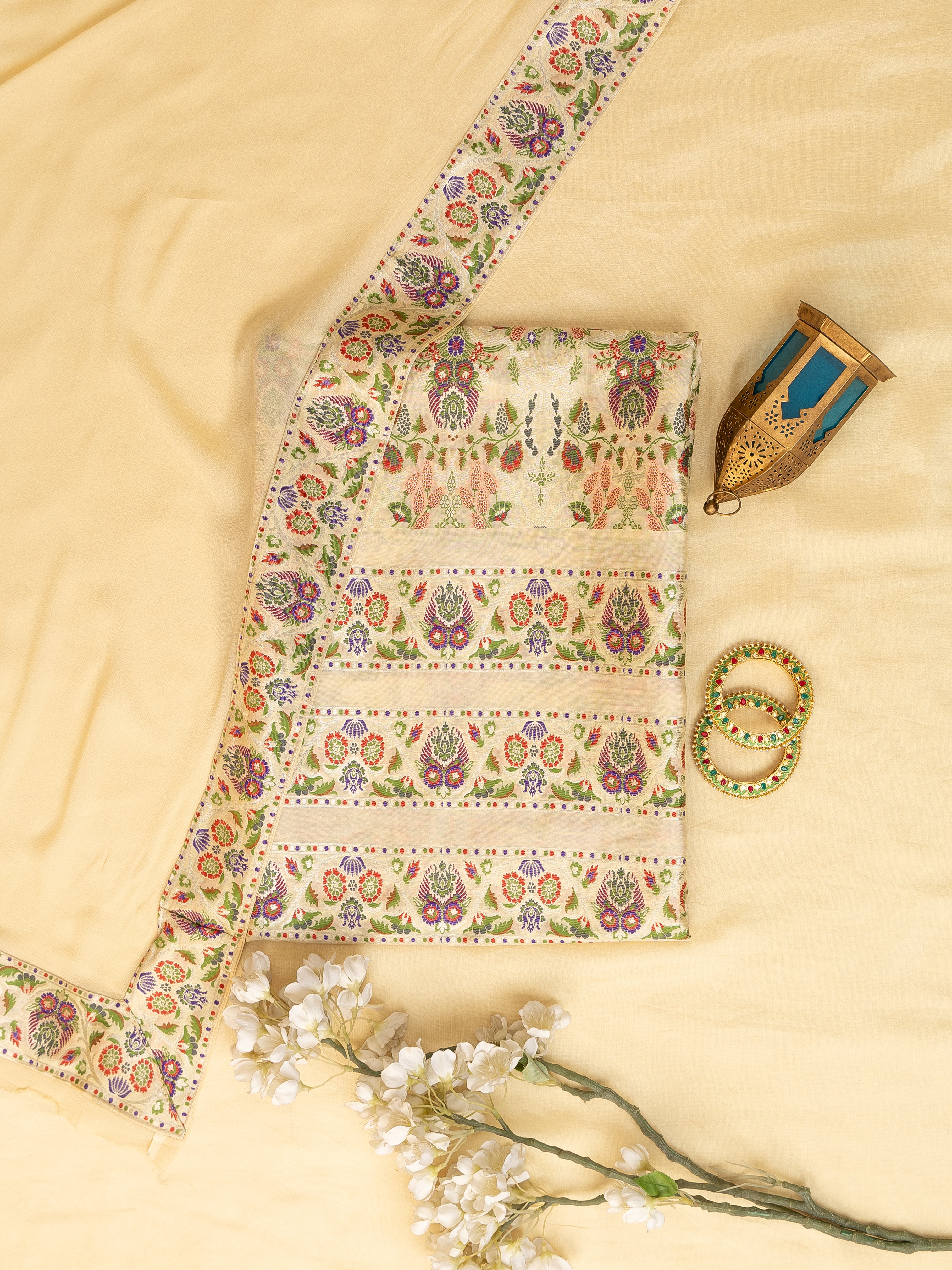 Khimkhab Suit