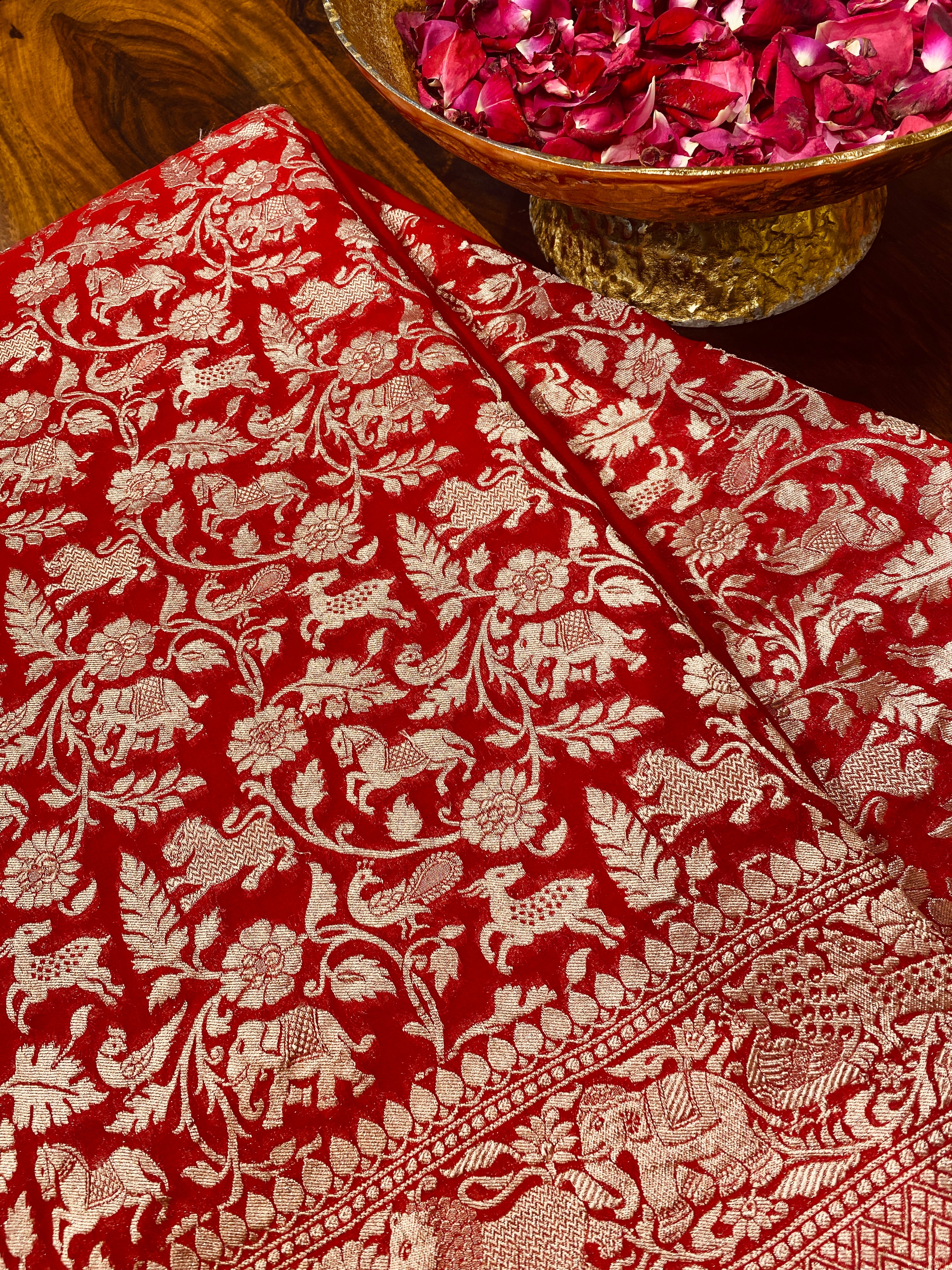 Khaddi Georgette Saree (Shikargah)