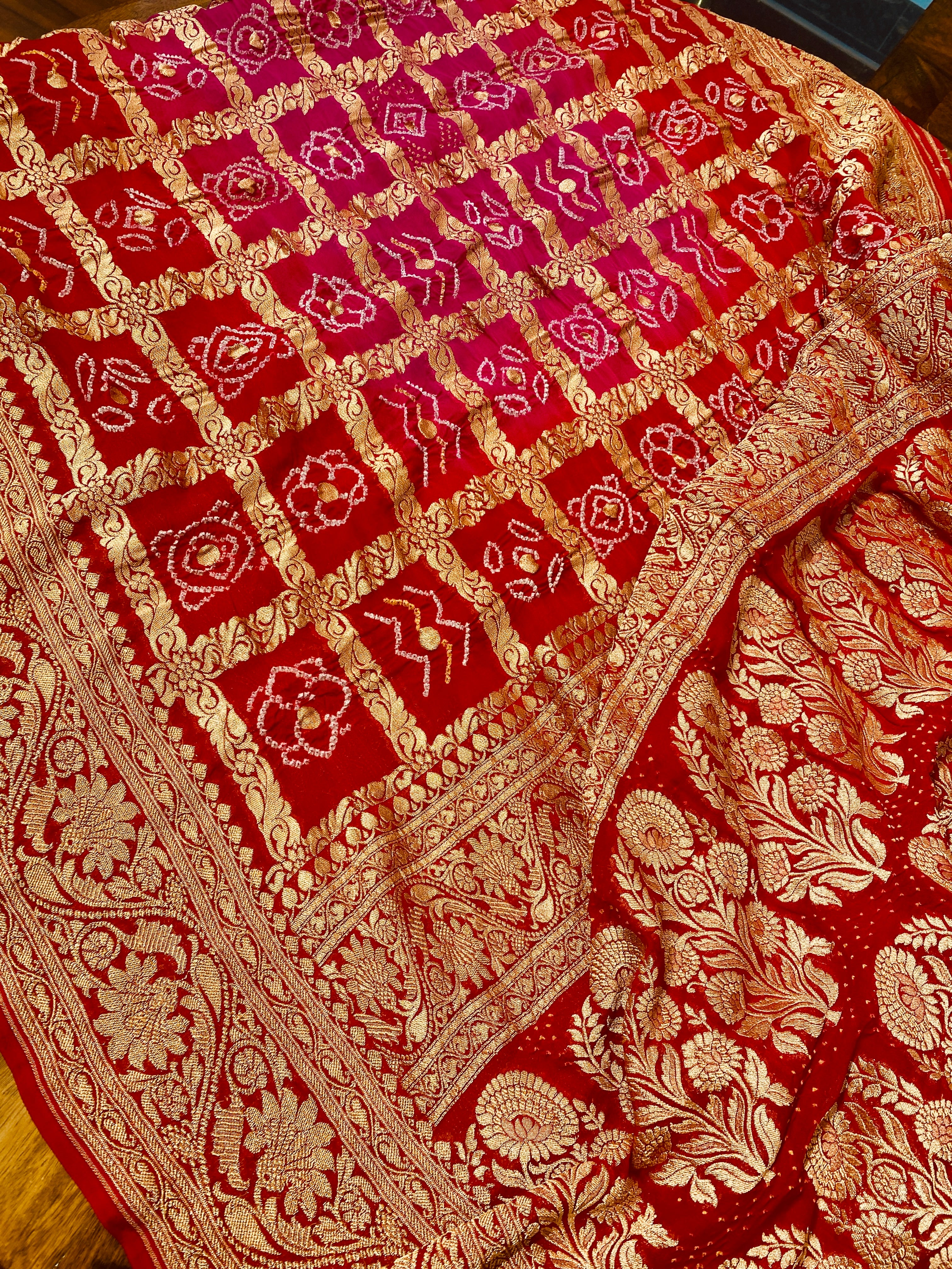 Khaddi Georgette Bandhani saree
