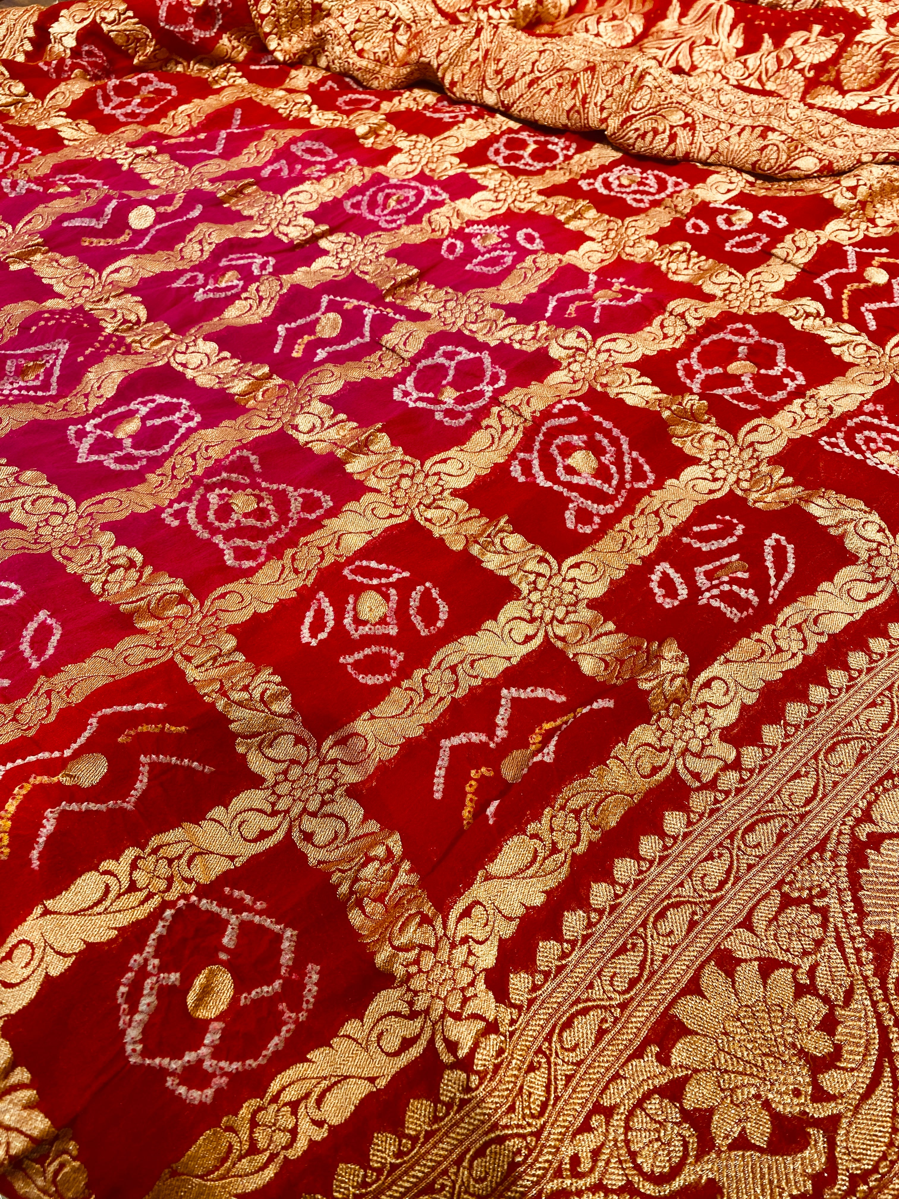 Khaddi Georgette Bandhani saree