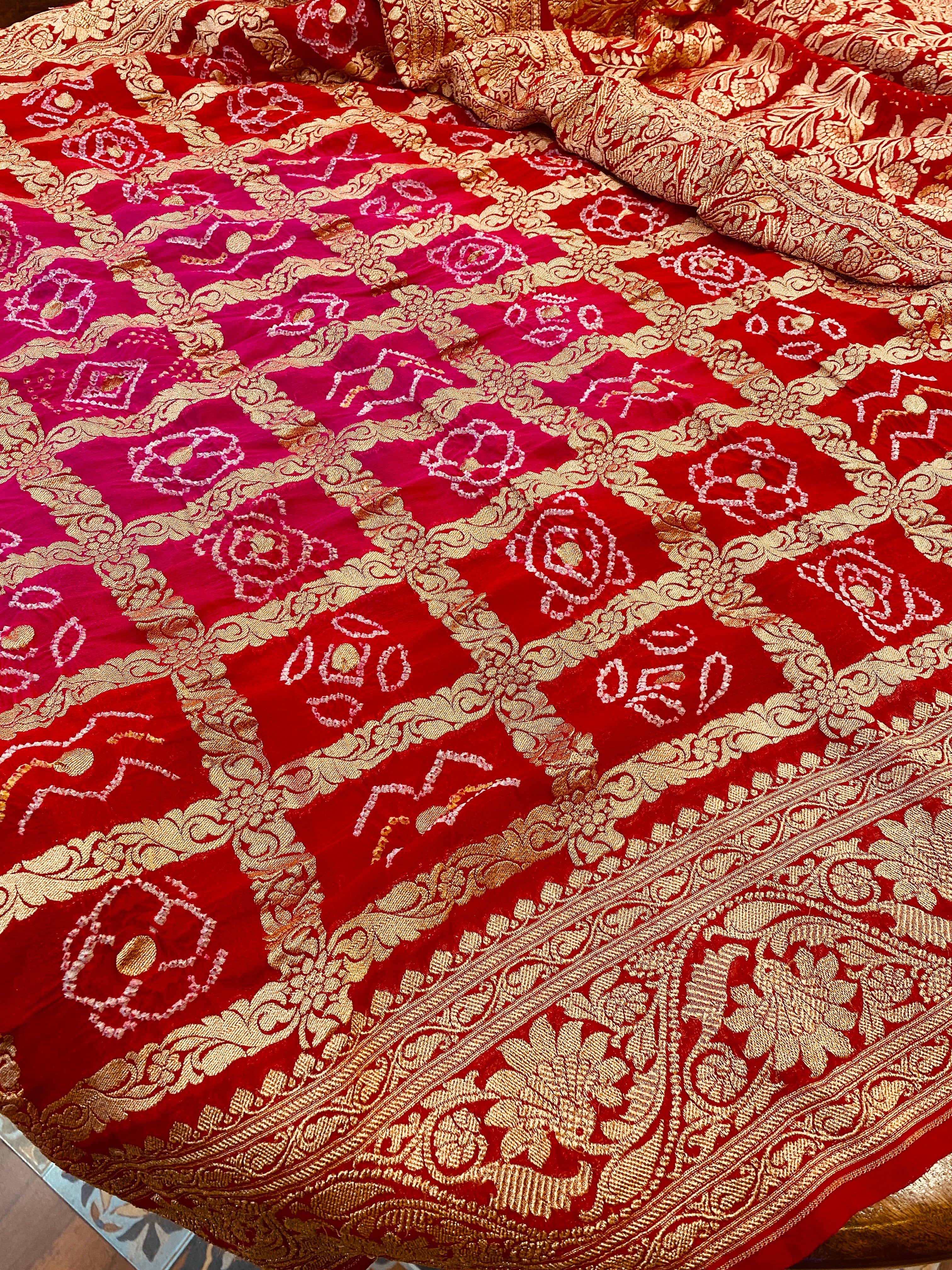 Khaddi Georgette Bandhani saree